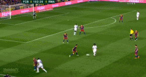 《女巨人游乐场》官方新截图：性感白丝狐妖践踏城市